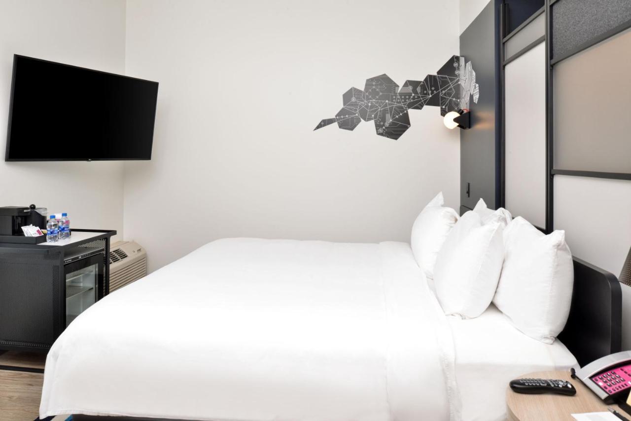 Aloft, Guest room, 1 King,1403030096:JPEG