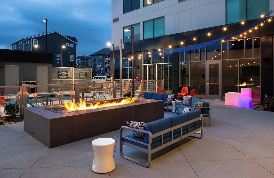 Aloft By Marriott Charlotte Airport-1